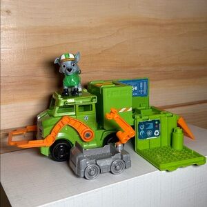 Paw patrol big pup truck rocky